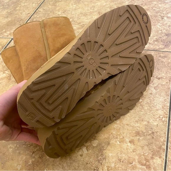 UGG Tall Boot Chestnut Size 8.5 - Picture 4 of 8